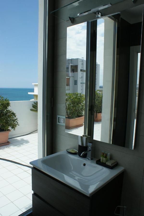 Apartamento La Mia Terrazza Sul Mare - Mared'Amare Bari Exterior foto