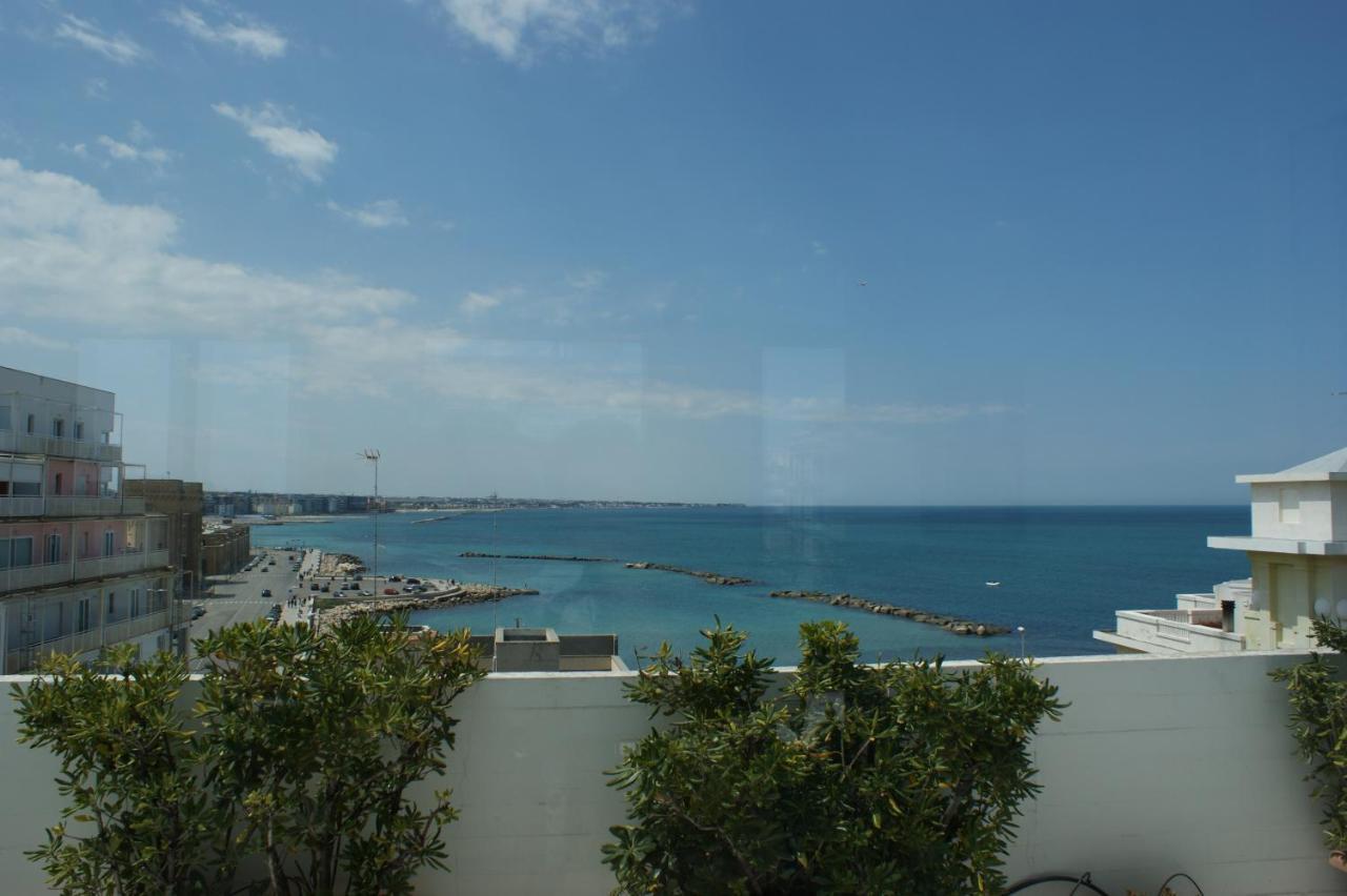 Apartamento La Mia Terrazza Sul Mare - Mared'Amare Bari Exterior foto